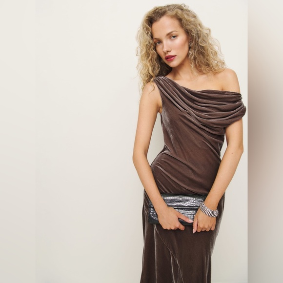 Reformation Elvie Velvet Dress In Magnetic, brand new, never worn, no flaws. - Picture 4 of 16